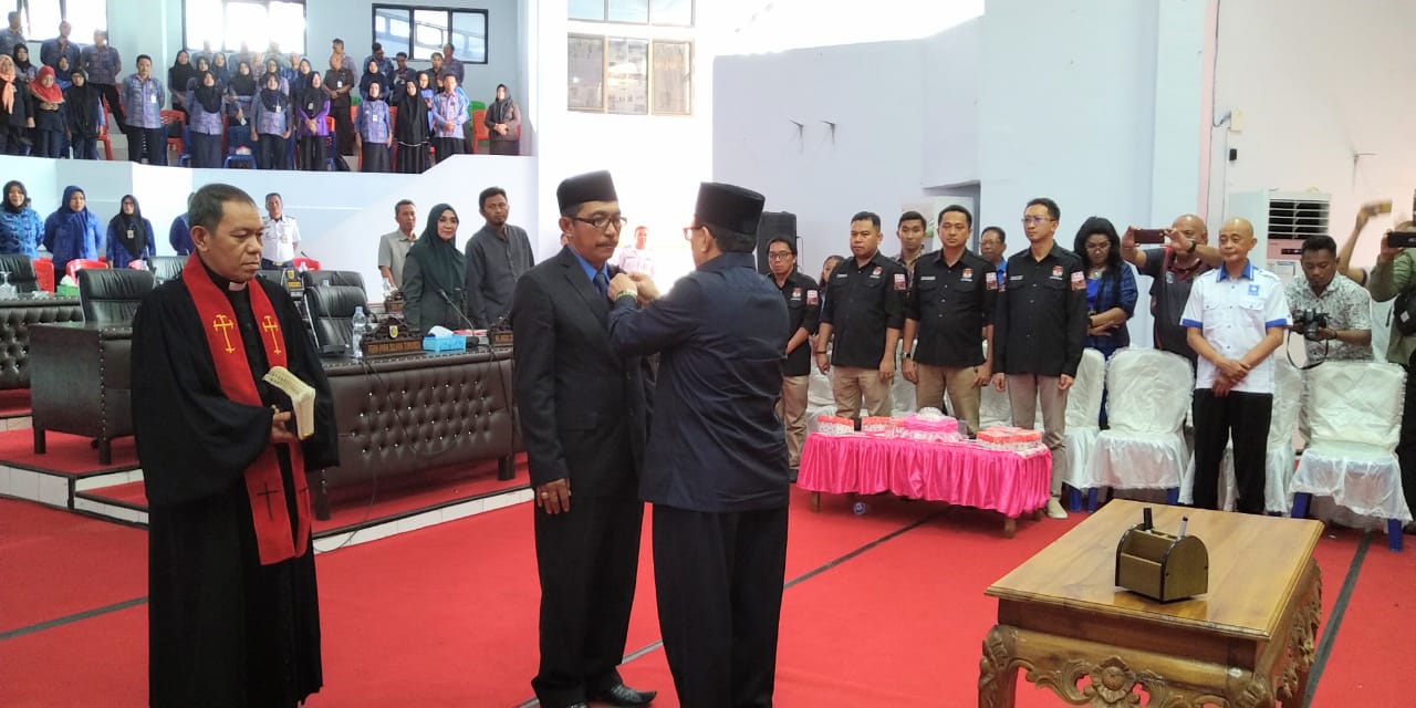 DPRD Kotamobagu Lantik Steward Adityo Pantas